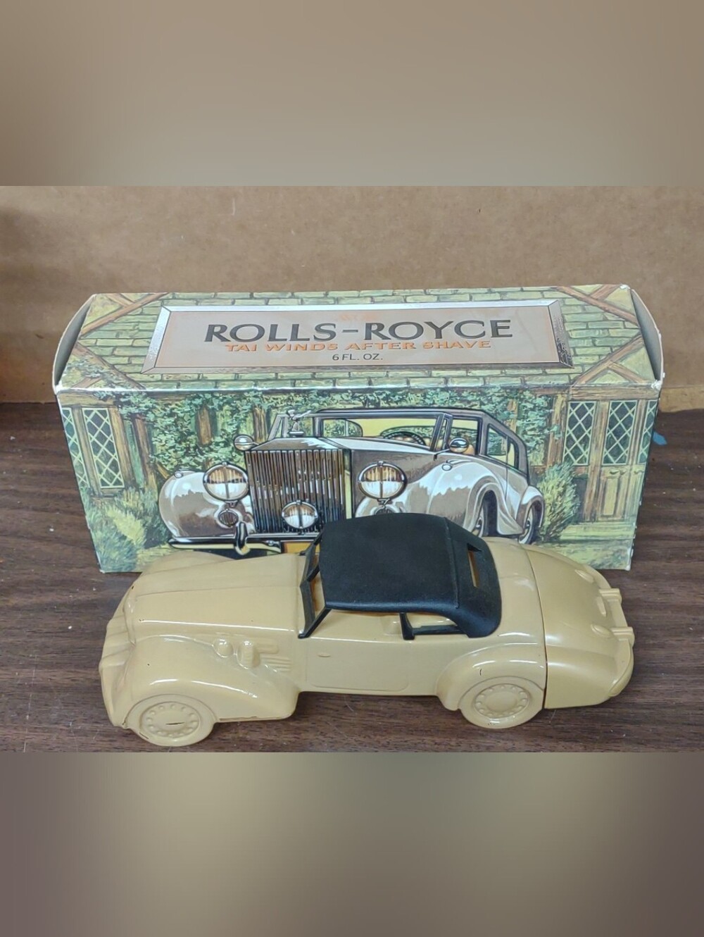 VTG Avon Tai Wings - Tan Rolls-Royce Classic Car Empty Decanter- w/ Original Box